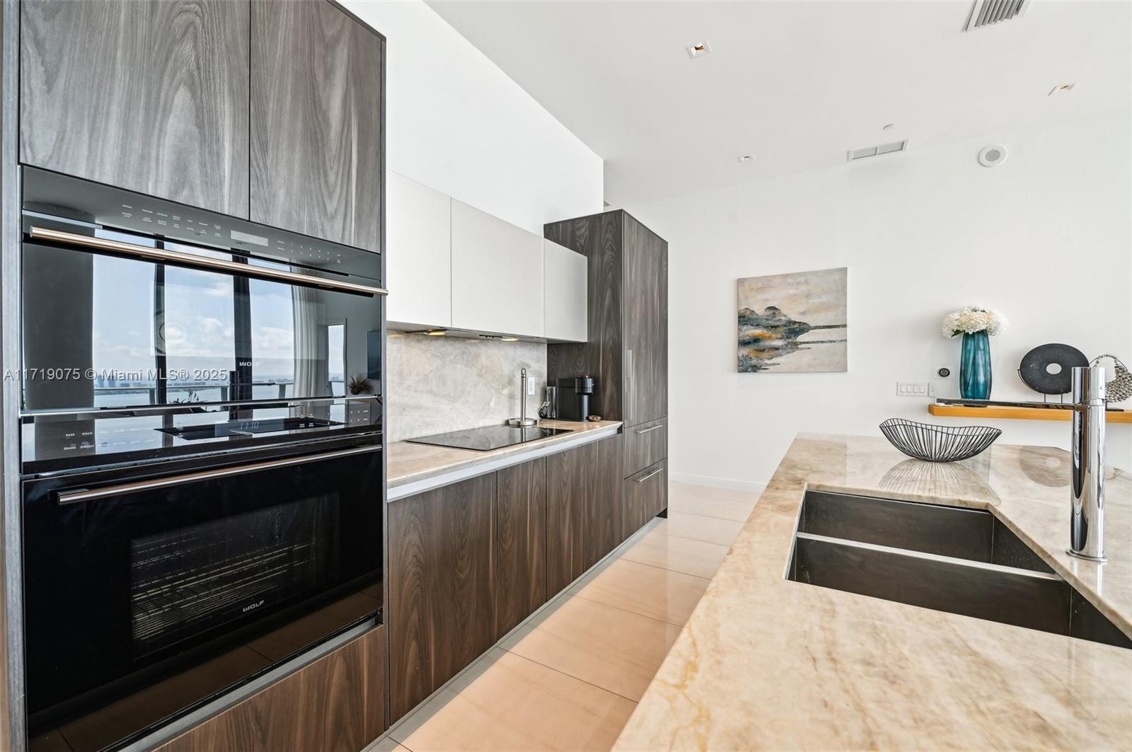 GRAN PARAISO CONDO - Residential