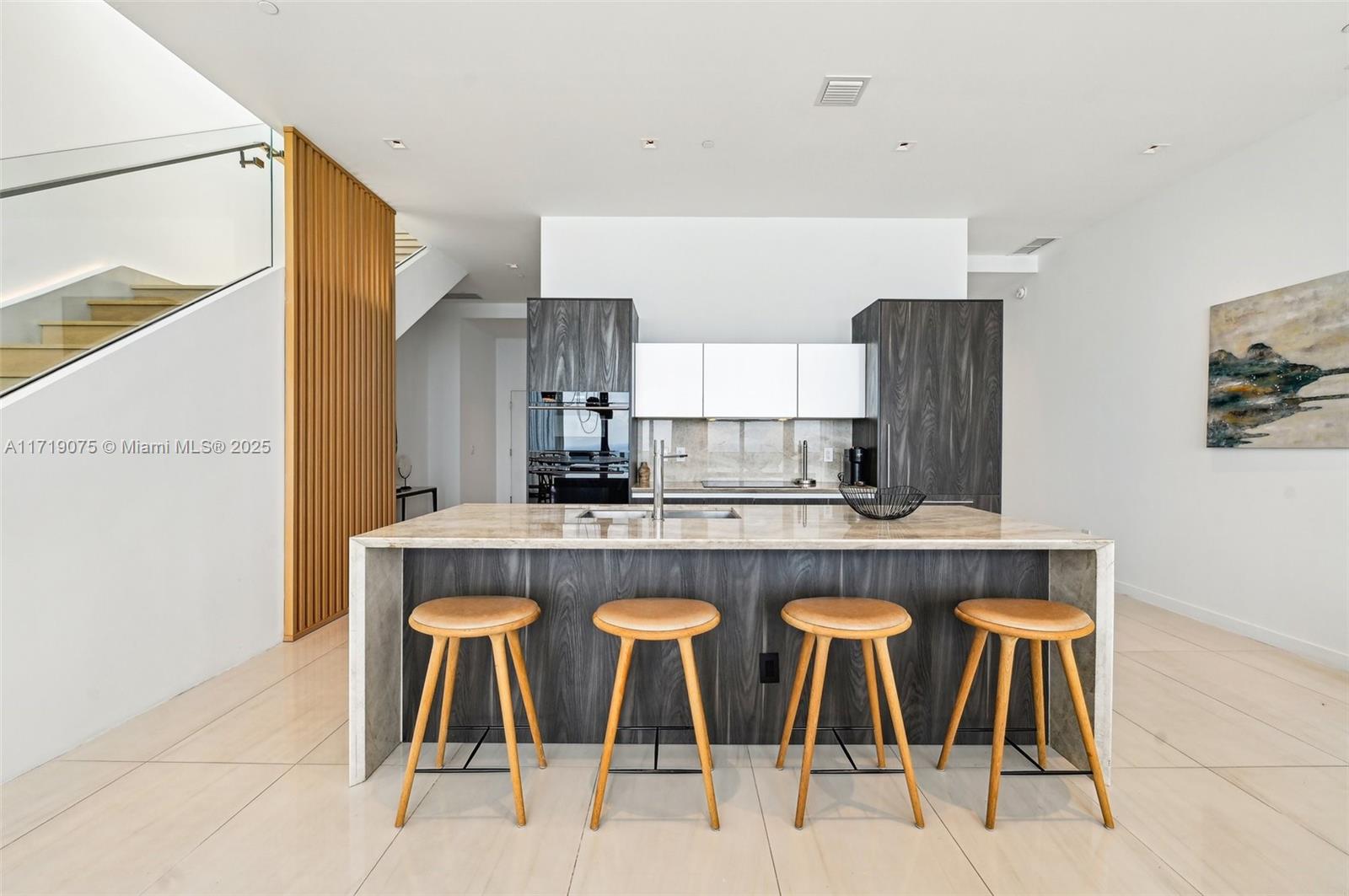 GRAN PARAISO CONDO - Residential
