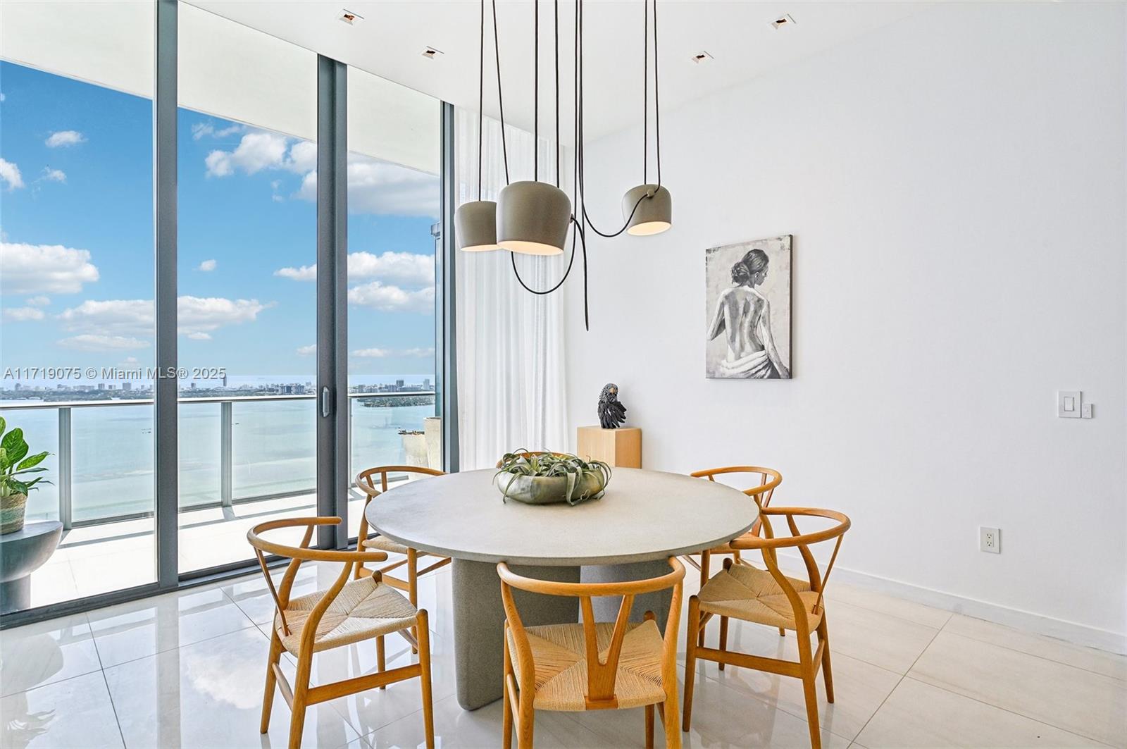 GRAN PARAISO CONDO - Residential