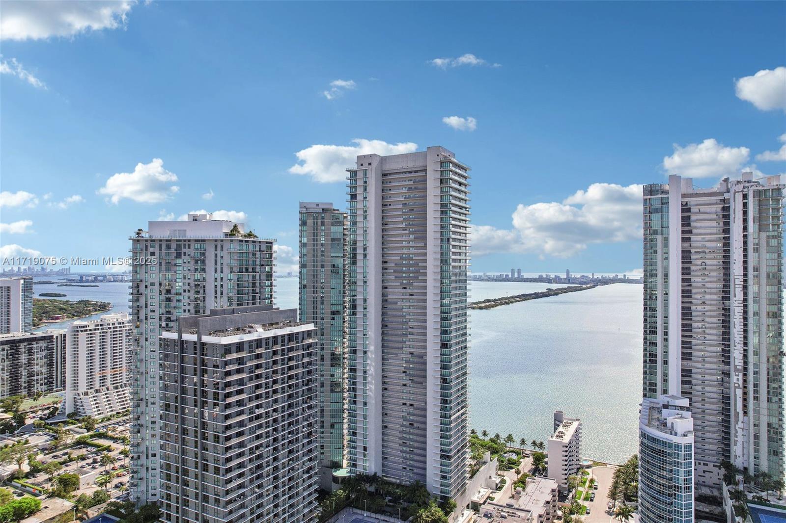 GRAN PARAISO CONDO - Residential