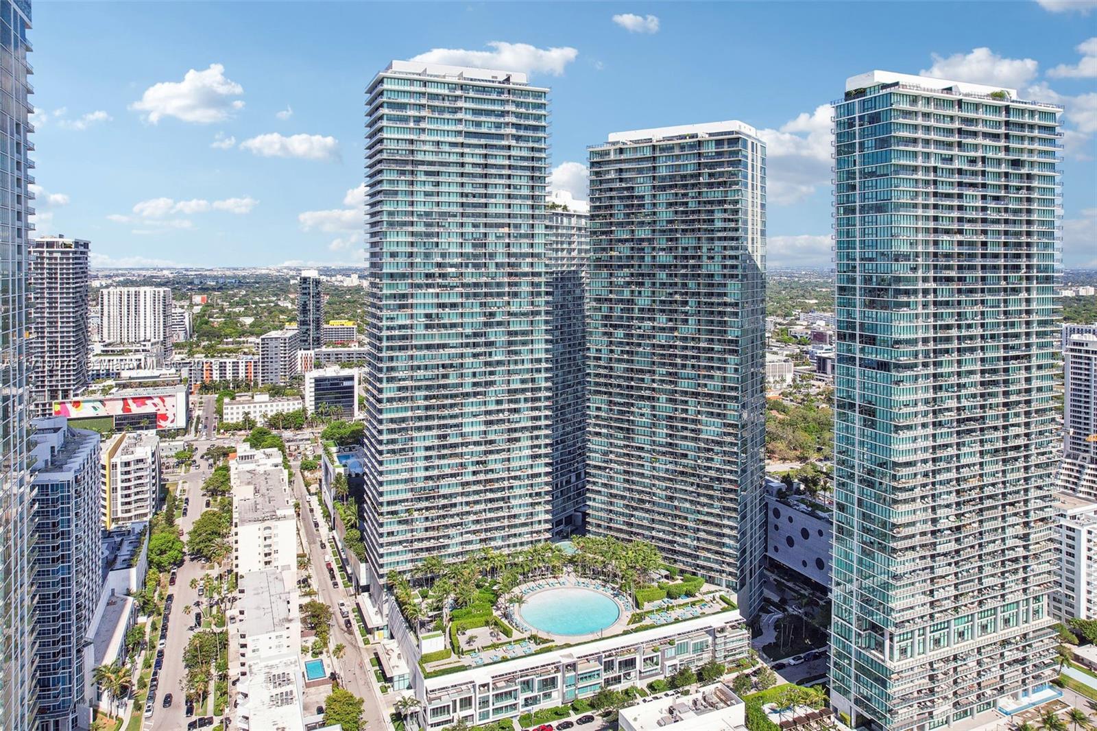 GRAN PARAISO CONDO - Residential