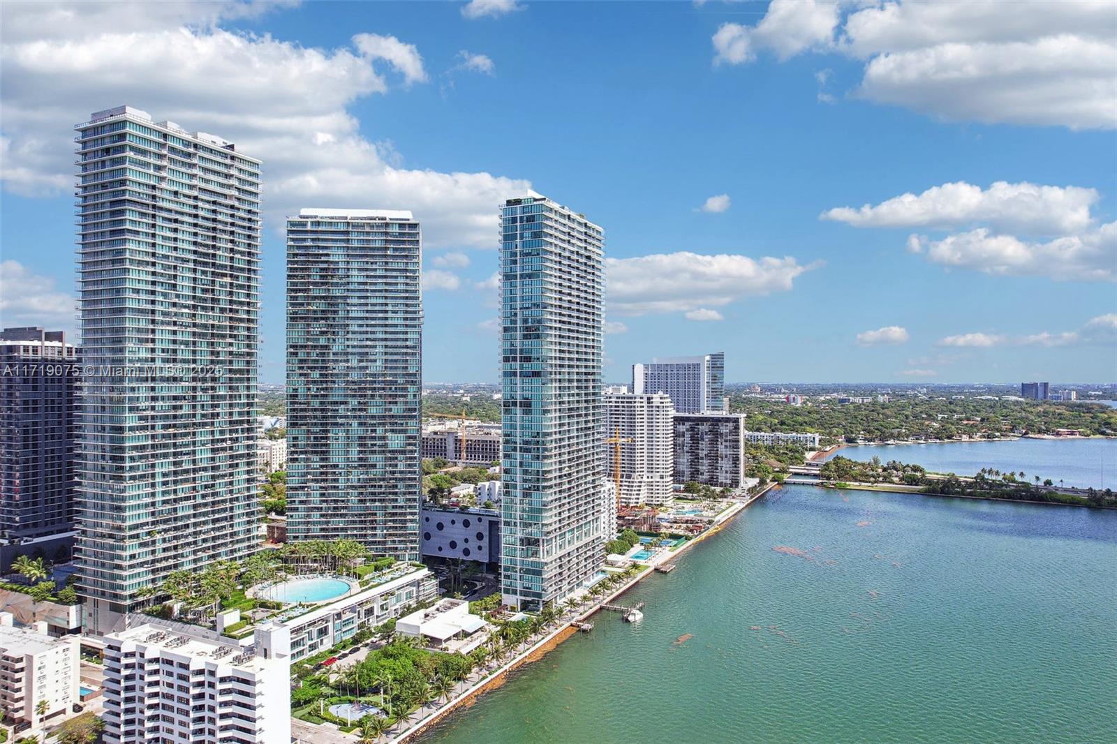GRAN PARAISO CONDO - Residential