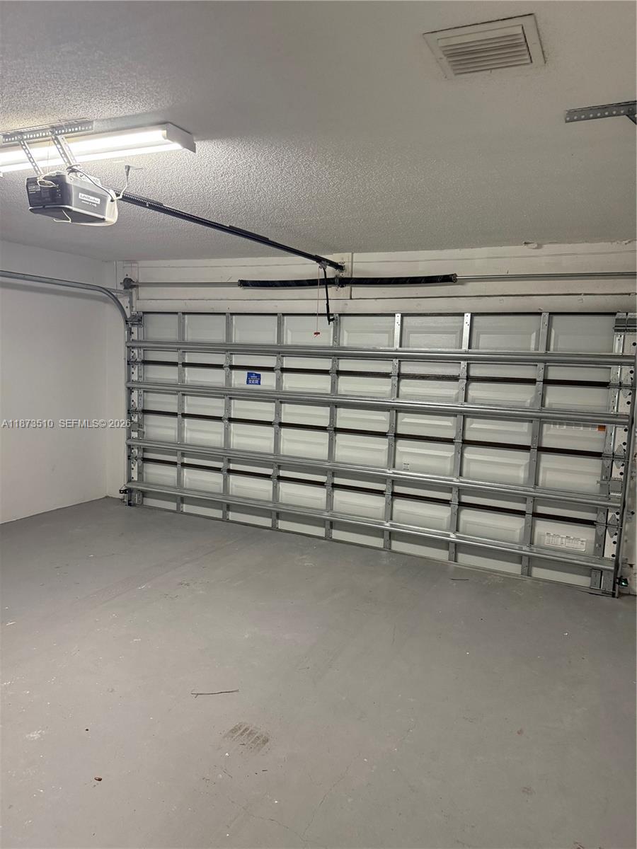 LAGO MAR SOUTH - Residential Lease