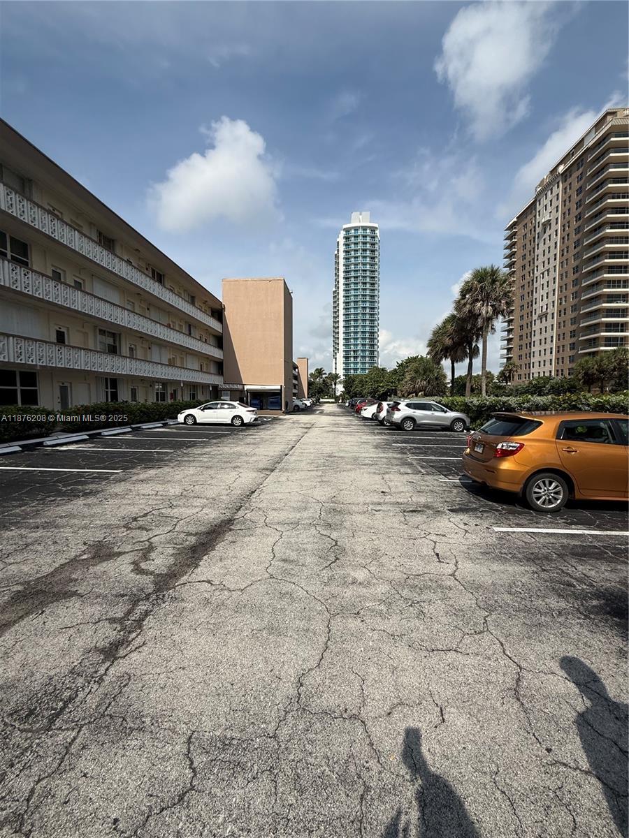 TAROMINA APTS CO-OP - Residential