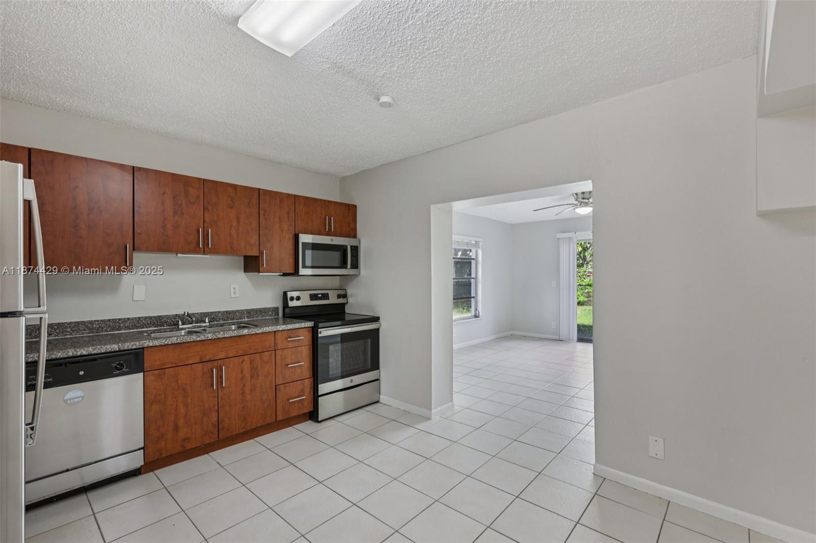 WOODLAND PARK AMD PLAT - Residential