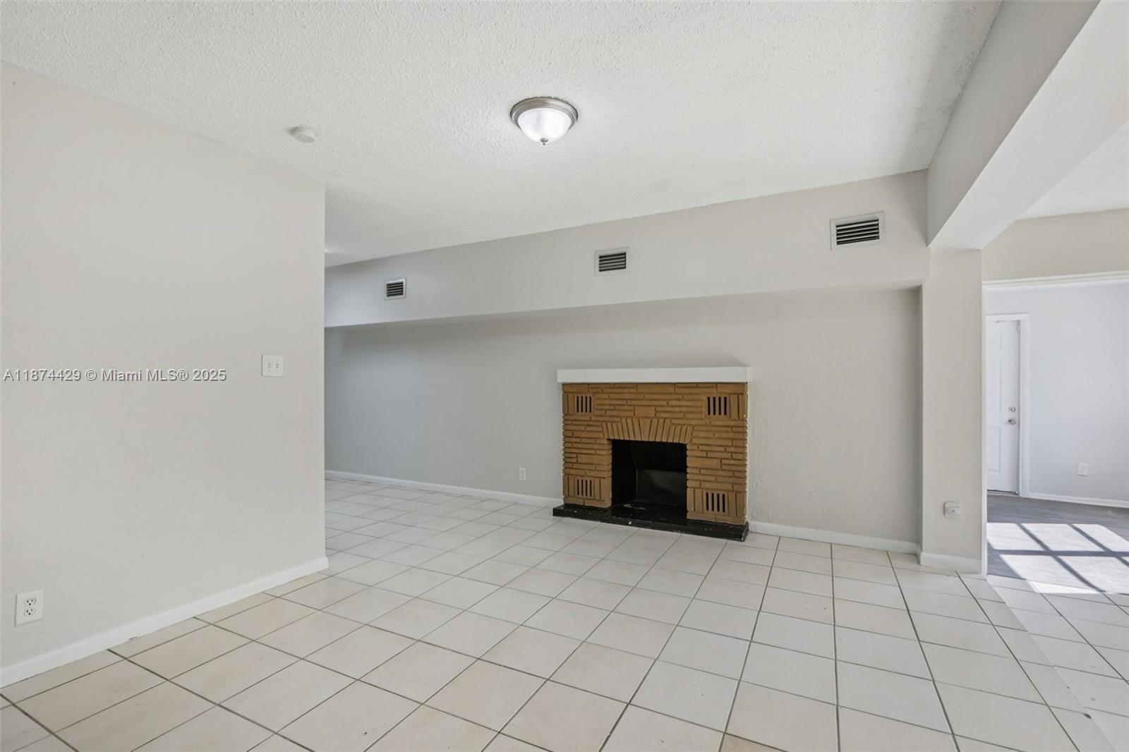 WOODLAND PARK AMD PLAT - Residential