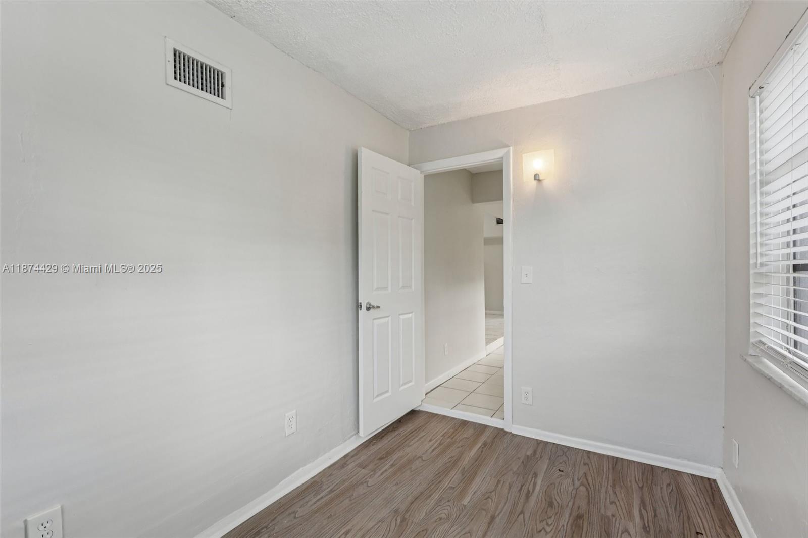 WOODLAND PARK AMD PLAT - Residential