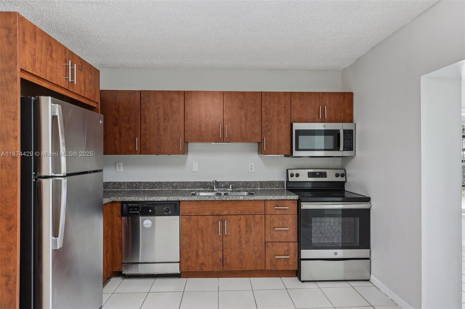 WOODLAND PARK AMD PLAT - Residential