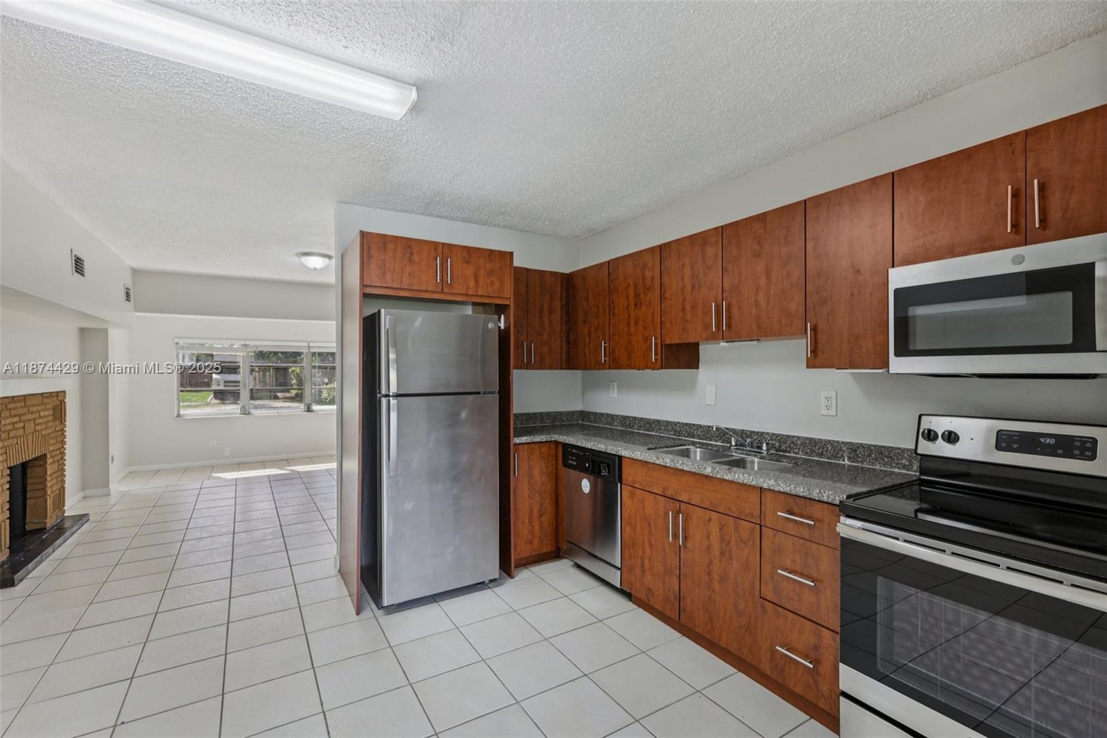 WOODLAND PARK AMD PLAT - Residential