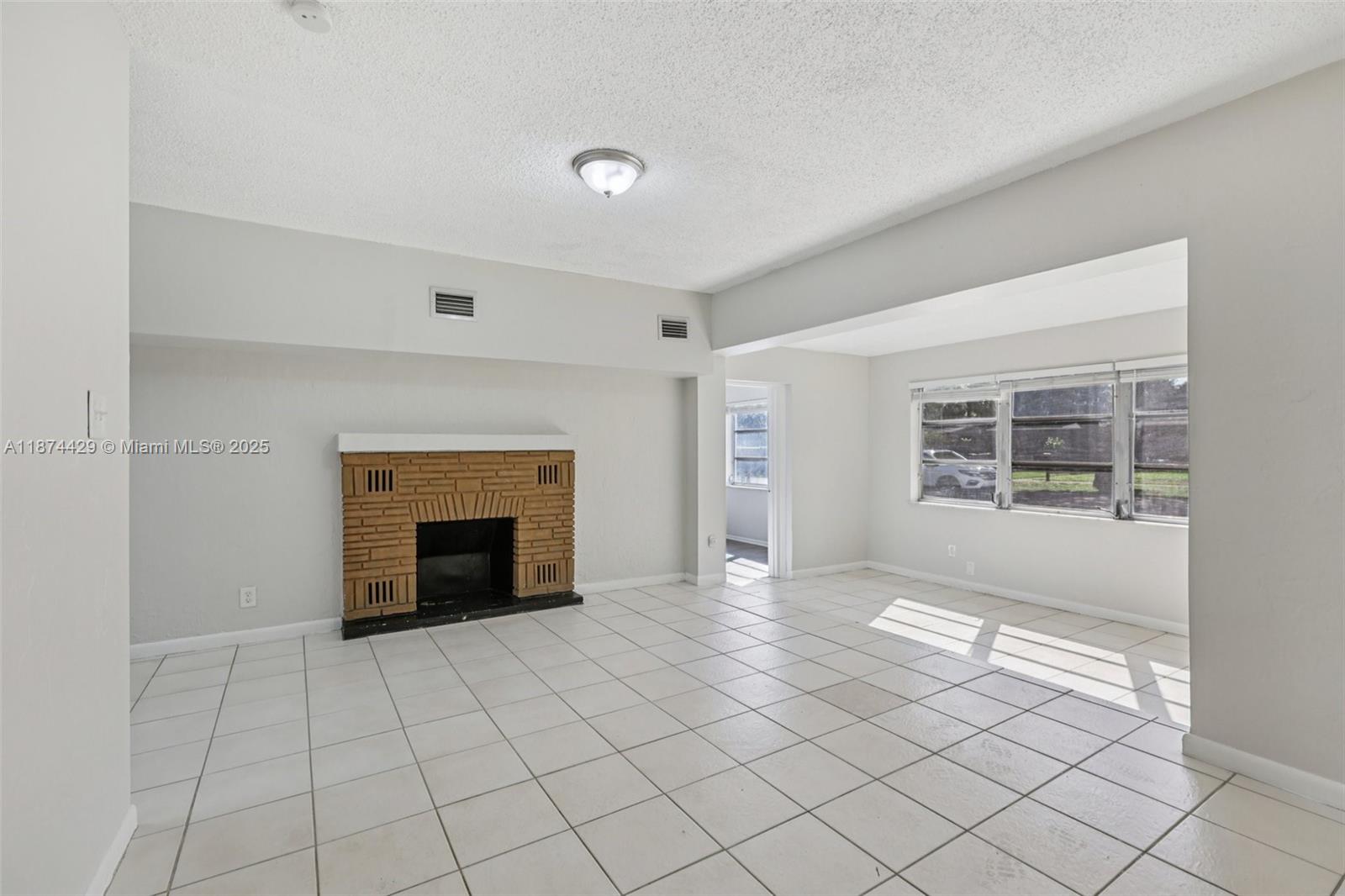 WOODLAND PARK AMD PLAT - Residential