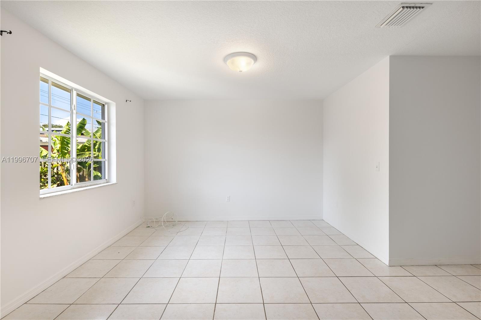 AMD MIAMI SUBURBAN AC - Residential Lease