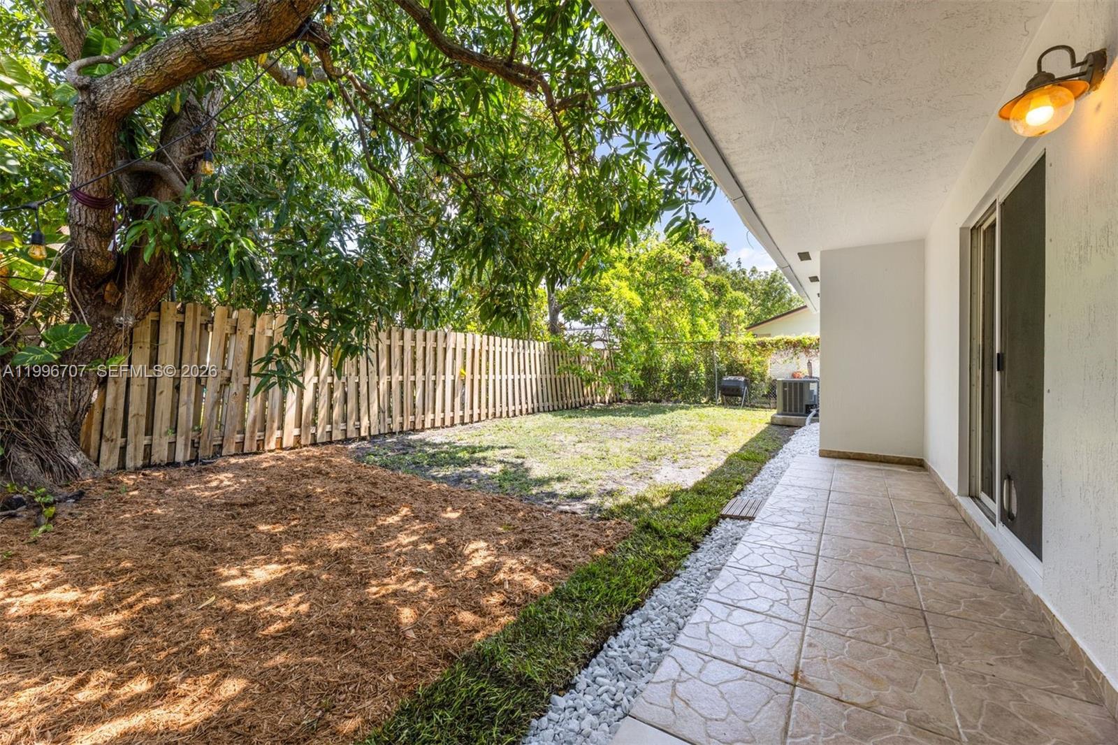 AMD MIAMI SUBURBAN AC - Residential Lease