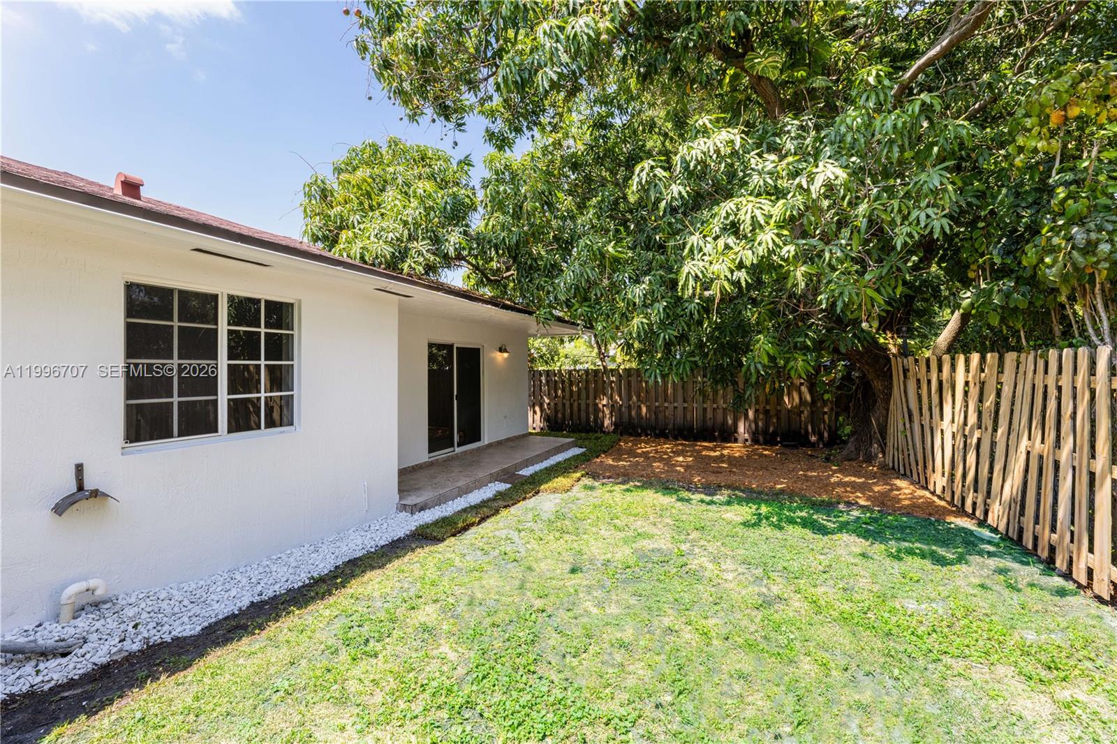 AMD MIAMI SUBURBAN AC - Residential Lease