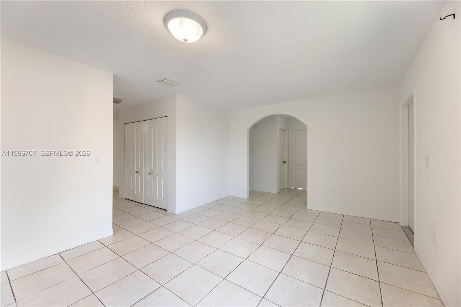 AMD MIAMI SUBURBAN AC - Residential Lease