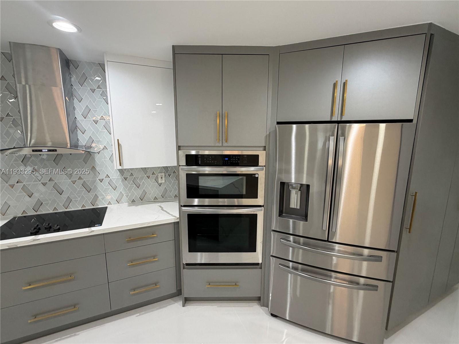 CYPRESS RUN - Residential