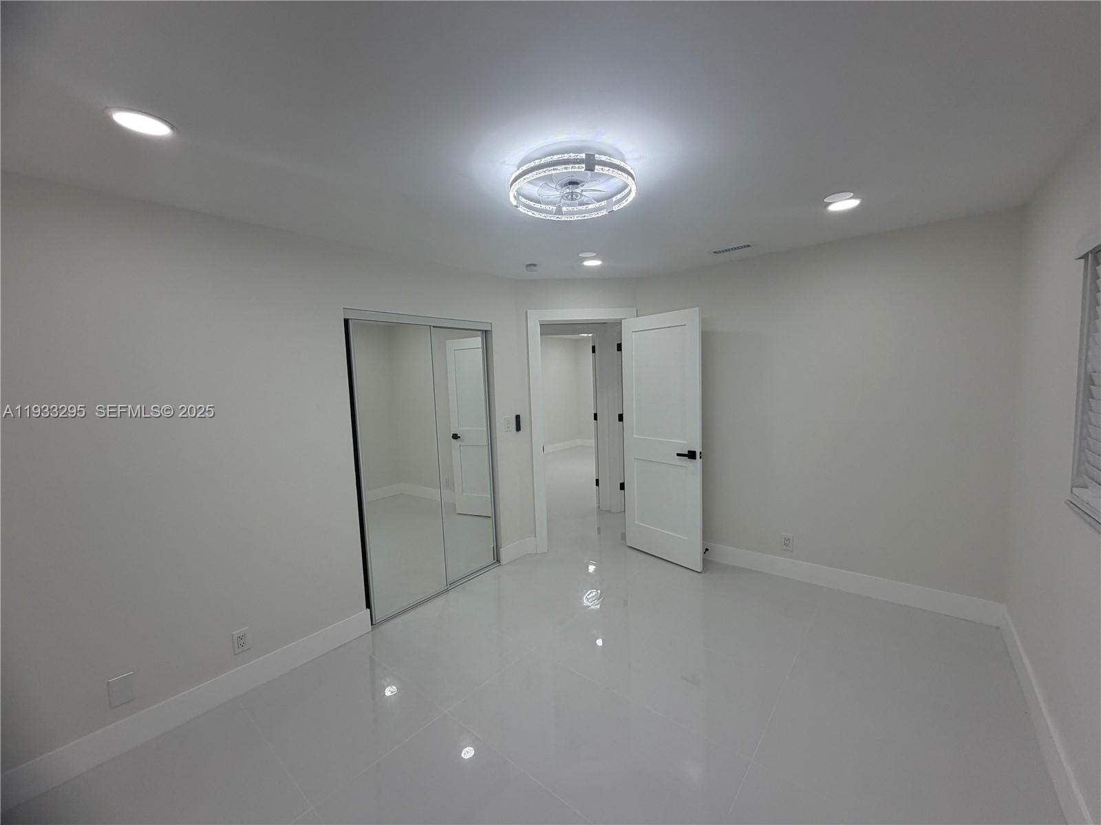 CYPRESS RUN - Residential