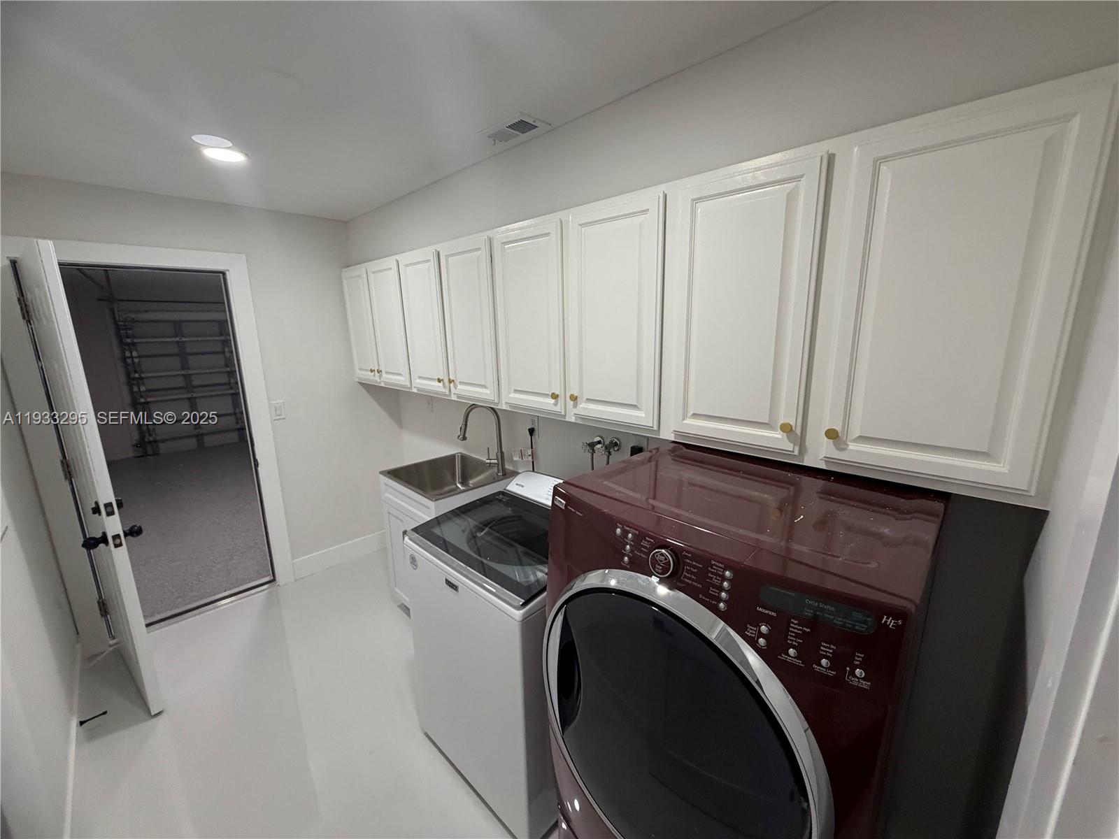 CYPRESS RUN - Residential