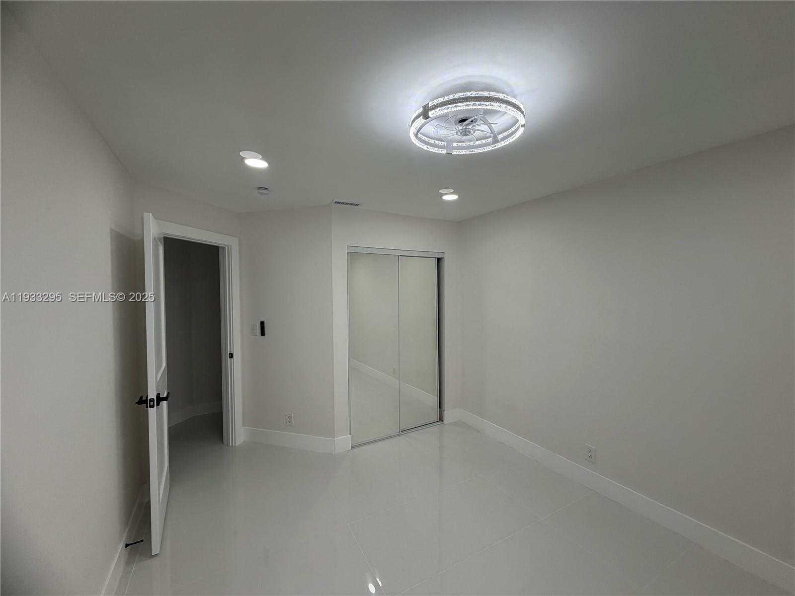 CYPRESS RUN - Residential