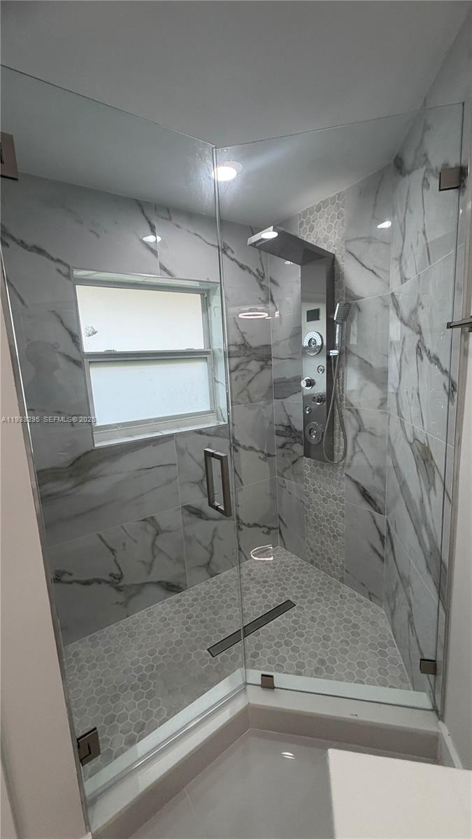 CYPRESS RUN - Residential