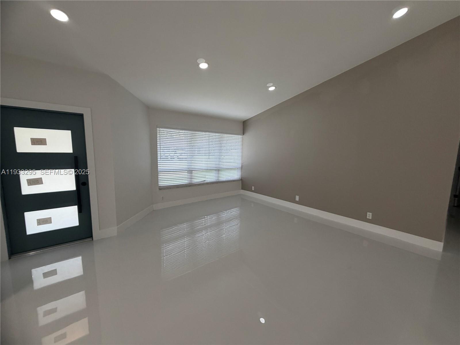 CYPRESS RUN - Residential