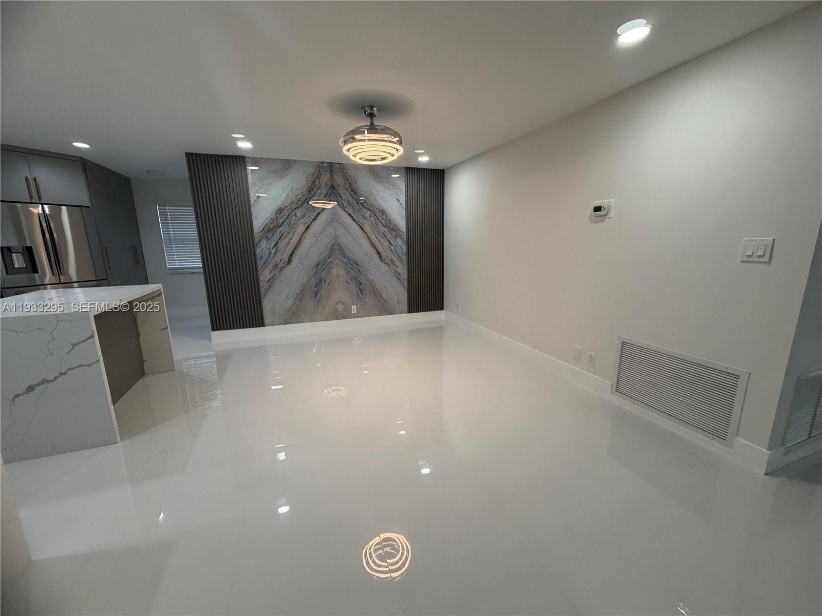 CYPRESS RUN - Residential