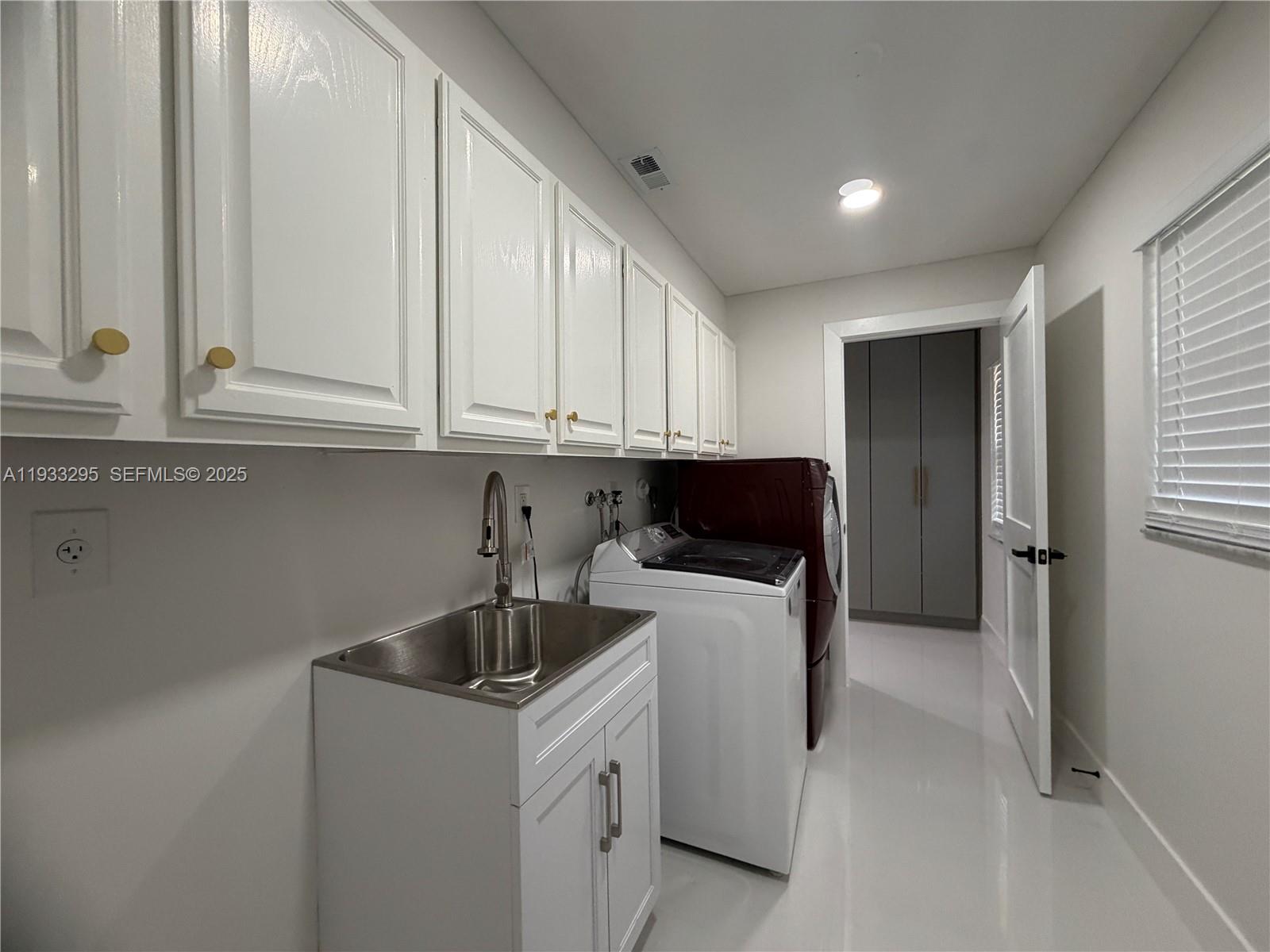 CYPRESS RUN - Residential