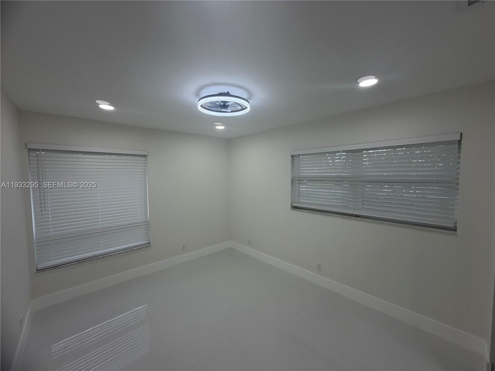 CYPRESS RUN - Residential