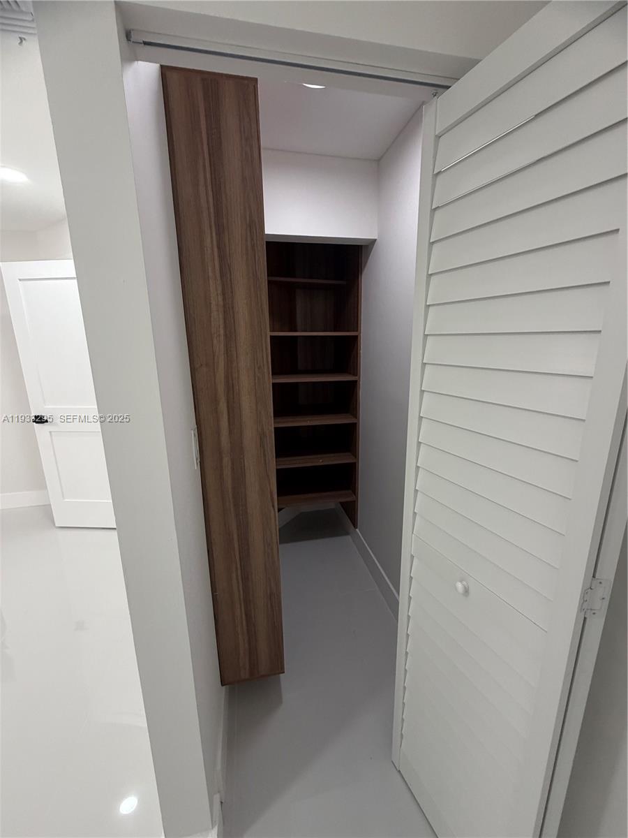 CYPRESS RUN - Residential