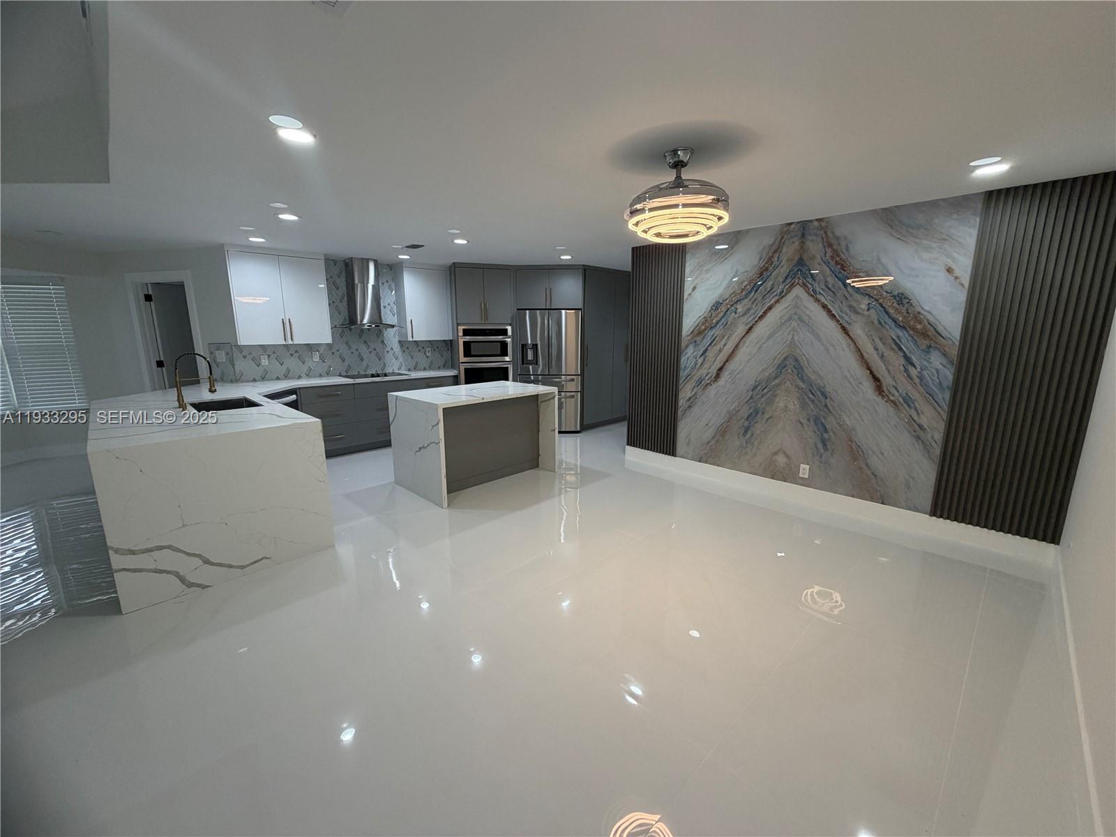 CYPRESS RUN - Residential