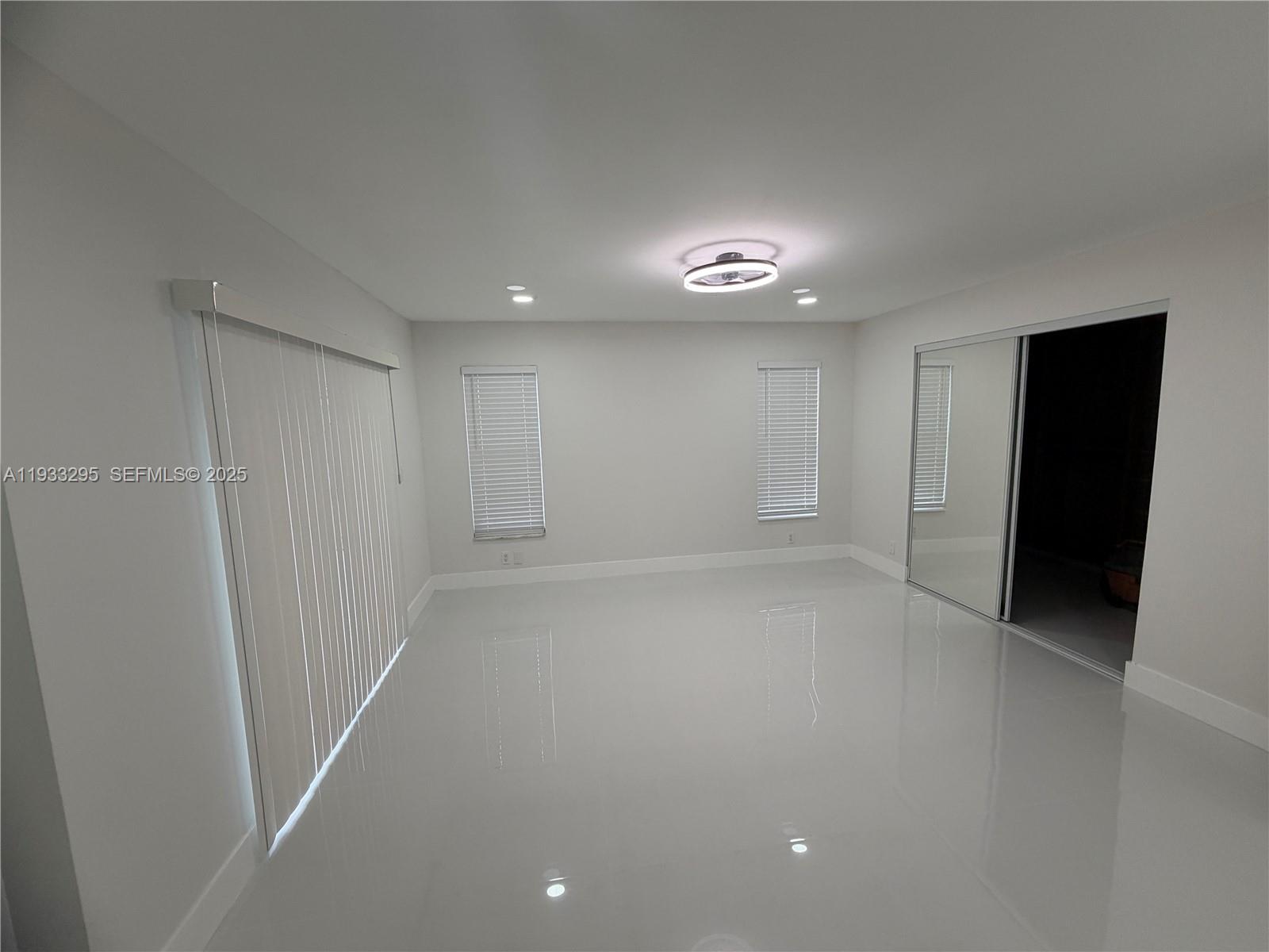 CYPRESS RUN - Residential