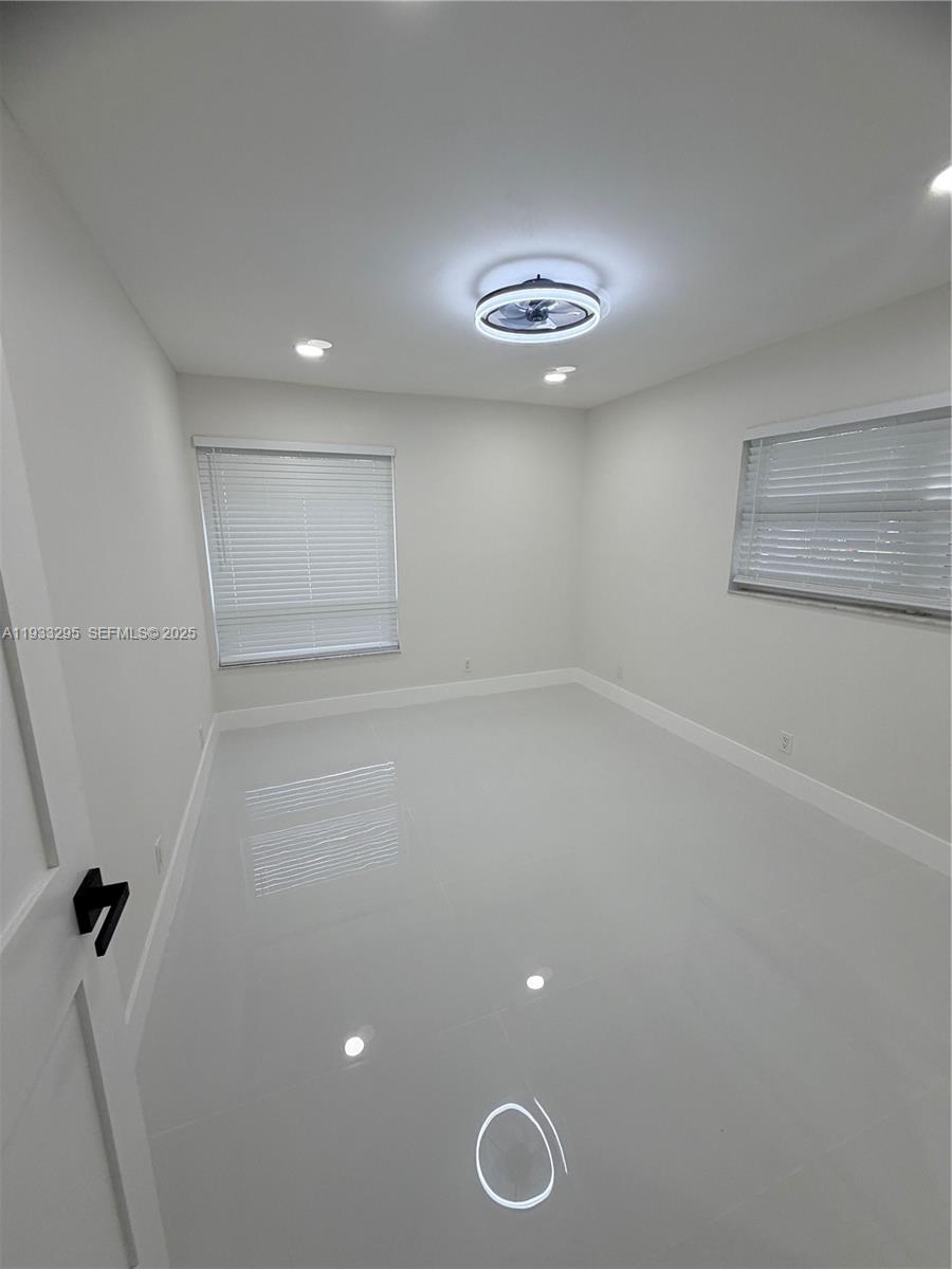 CYPRESS RUN - Residential