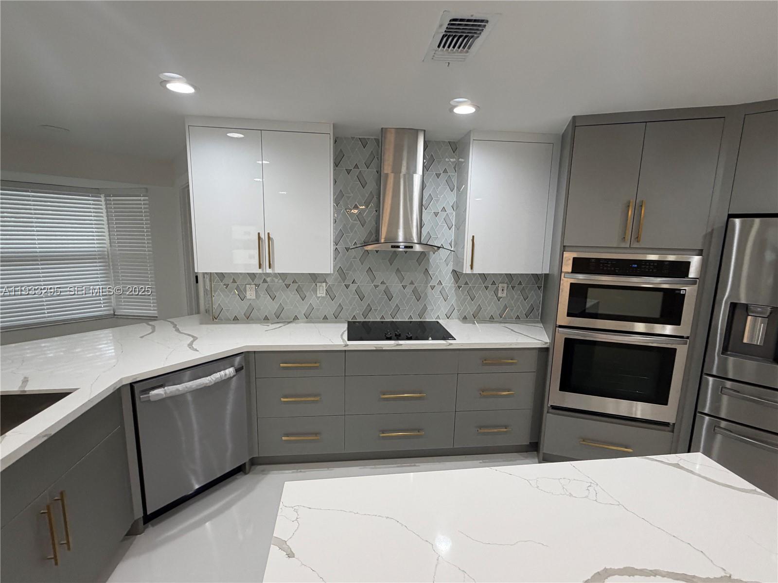 CYPRESS RUN - Residential