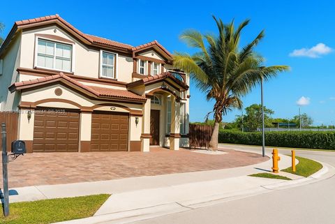 15375 SW 93 LN Miami FL 33196