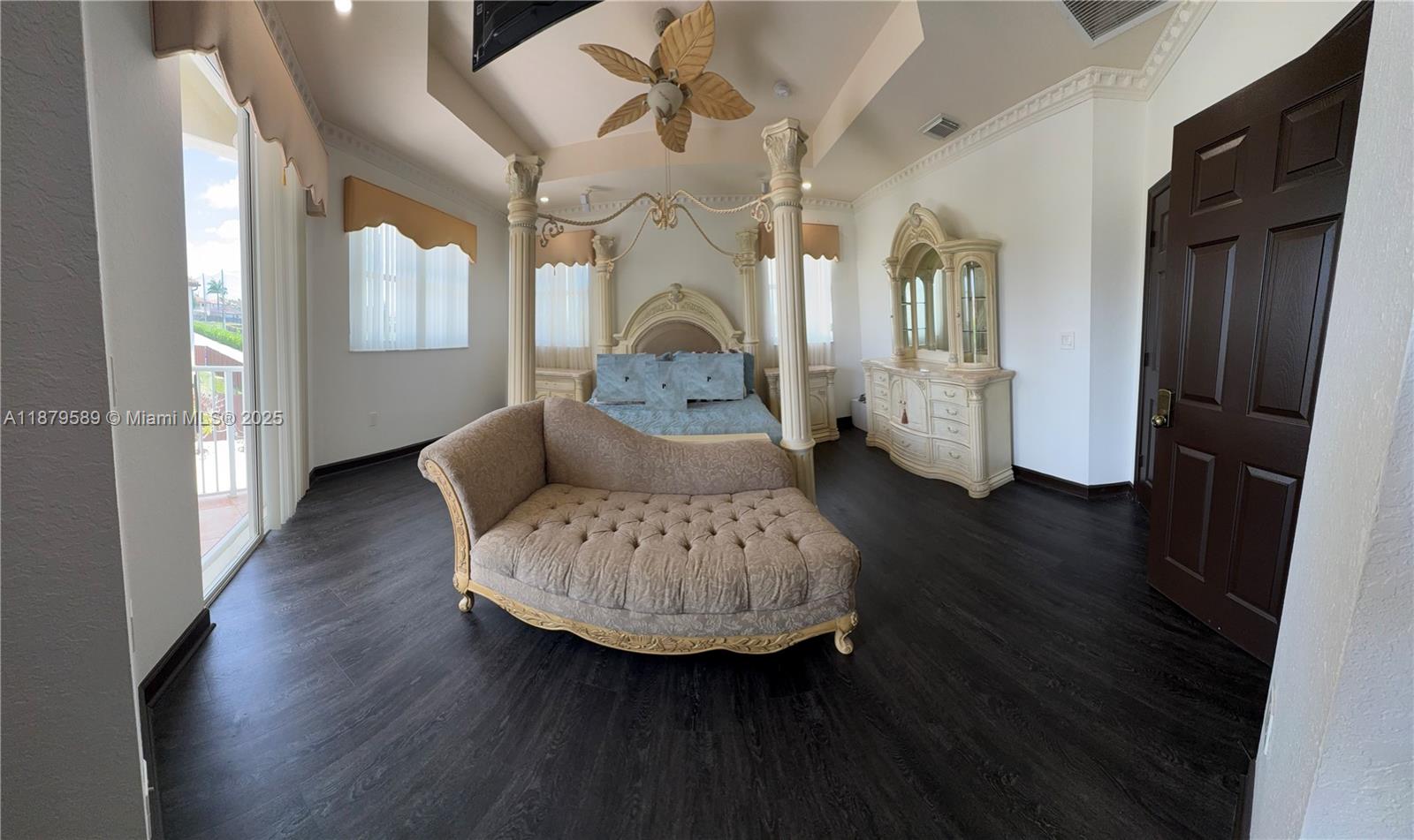 CENTURY GARDENS VILLAS - Residential Lease