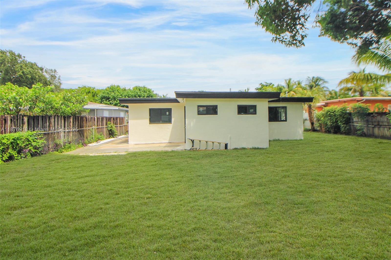 NORTH MIAMI HEIGHTS - Residential