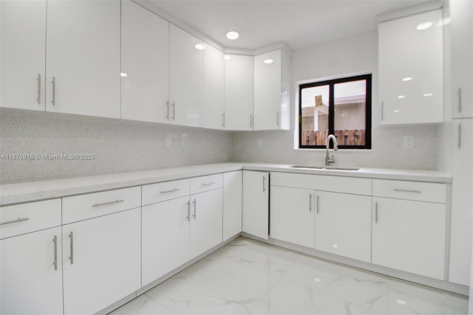 NORTH MIAMI HEIGHTS - Residential