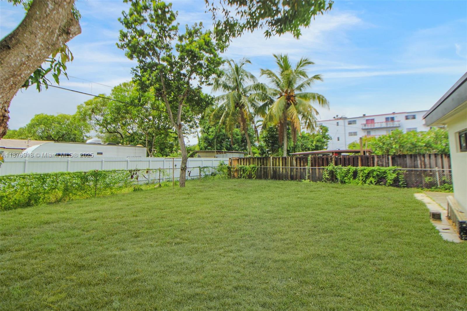 NORTH MIAMI HEIGHTS - Residential