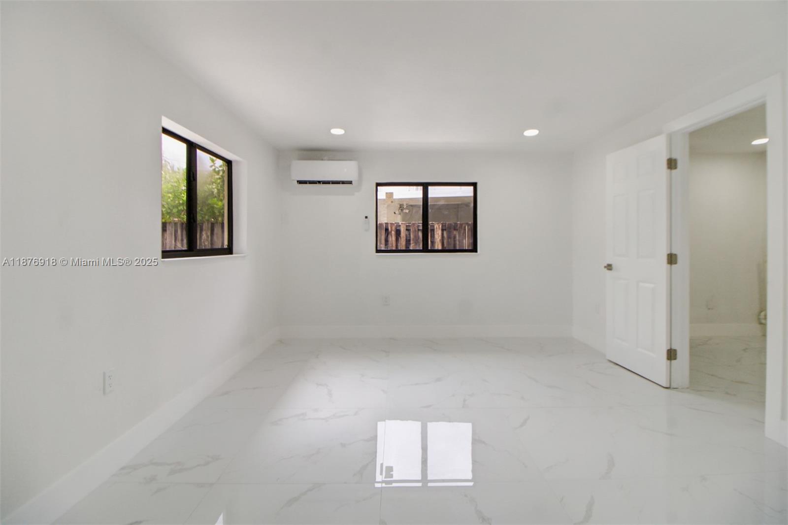 NORTH MIAMI HEIGHTS - Residential