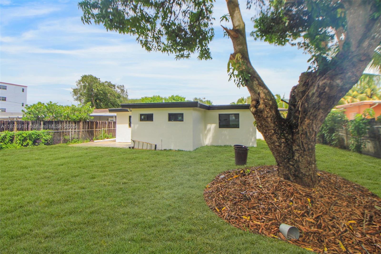 NORTH MIAMI HEIGHTS - Residential