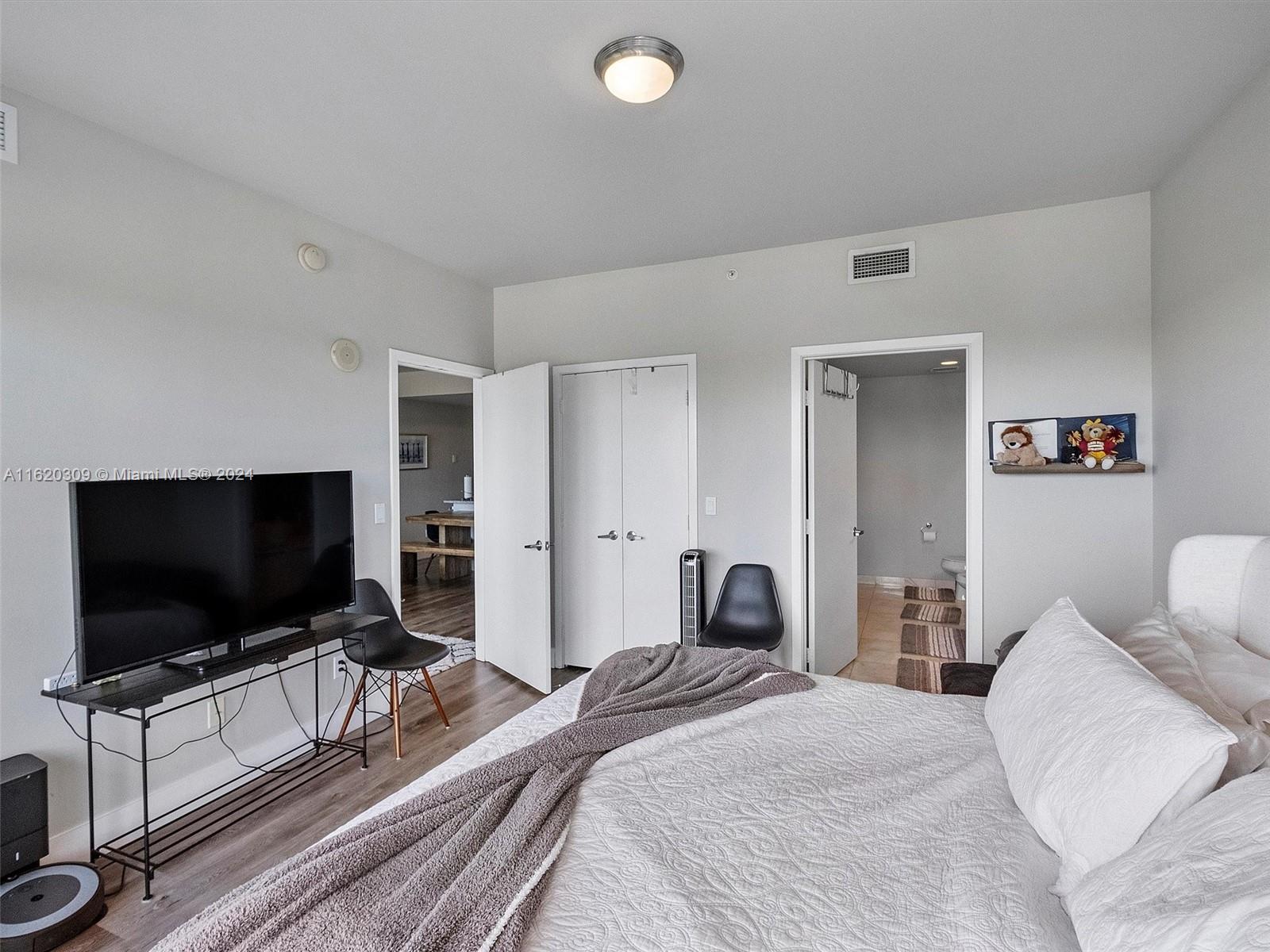 MARINABLUE CONDO - Residential