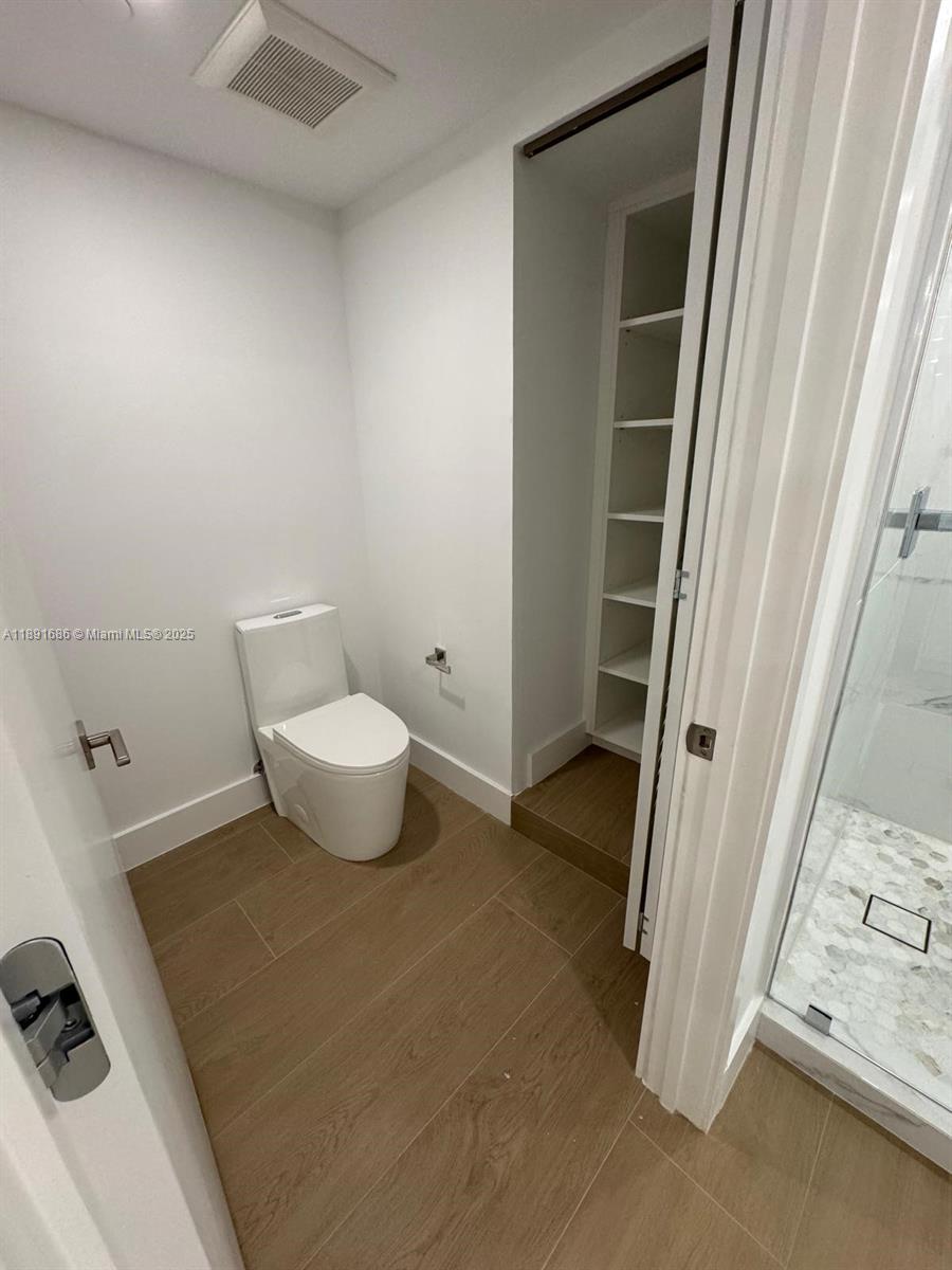 KEY COLONY NO 2 CONDO - Residential Lease