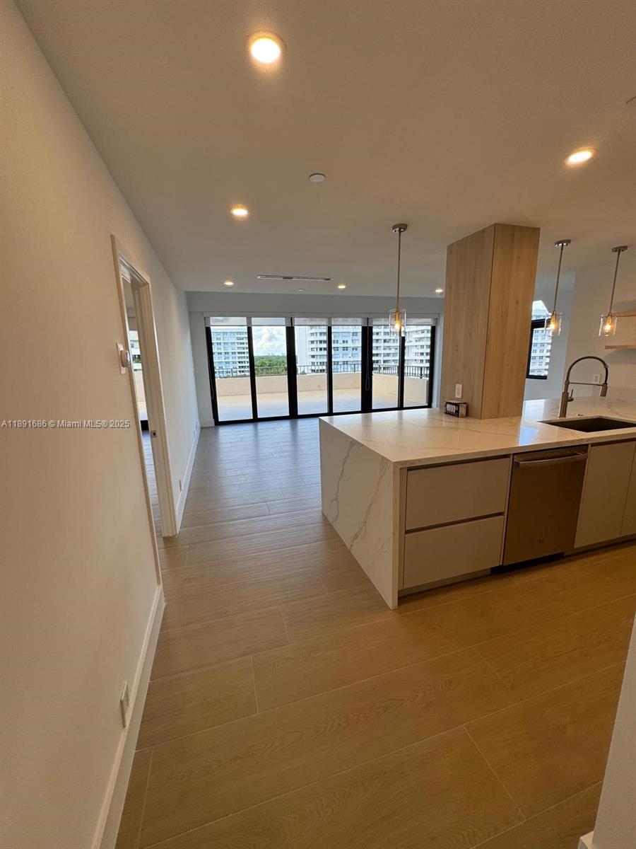 KEY COLONY NO 2 CONDO - Residential Lease