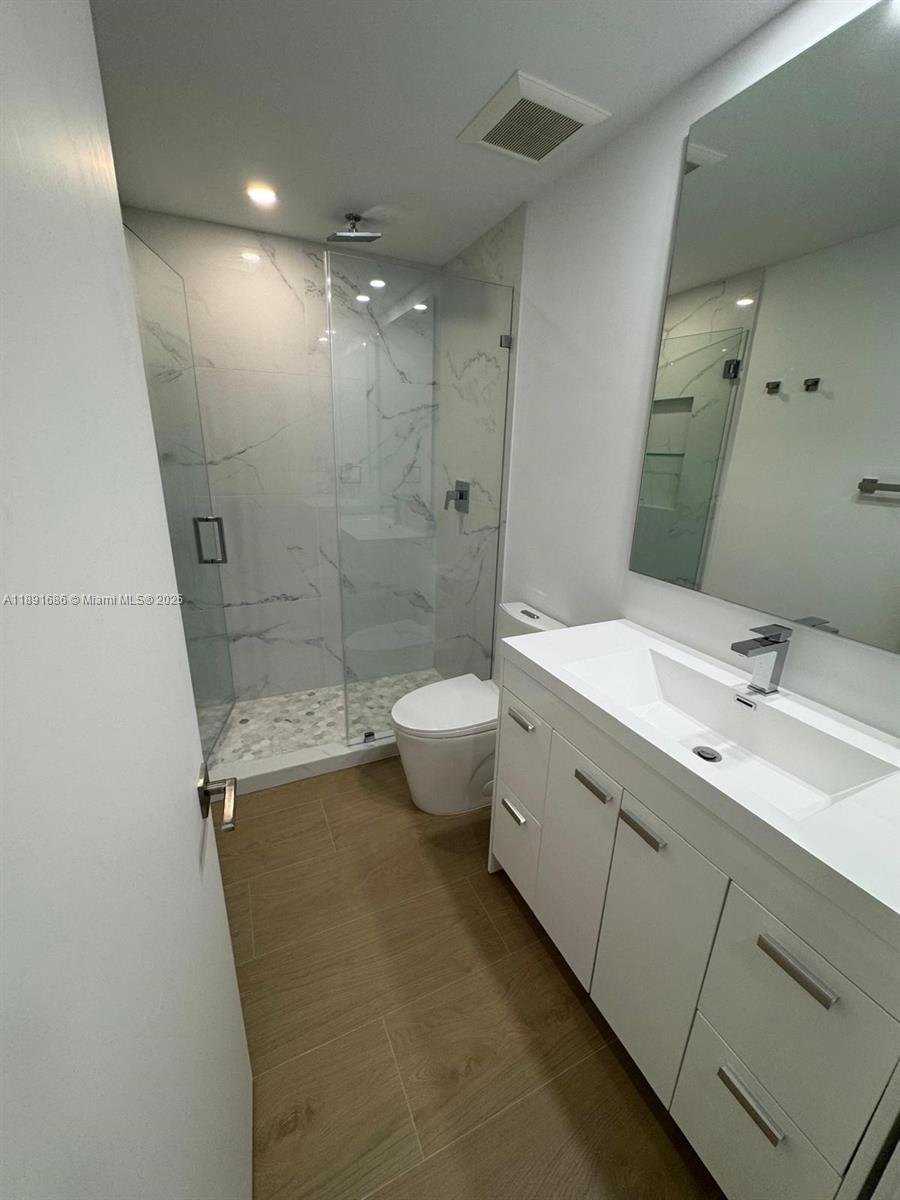 KEY COLONY NO 2 CONDO - Residential Lease