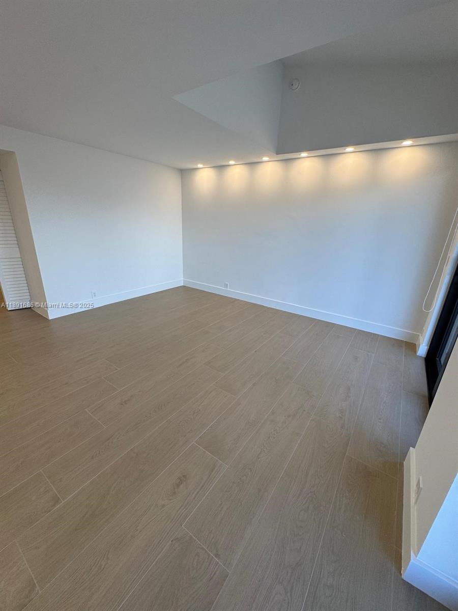 KEY COLONY NO 2 CONDO - Residential Lease