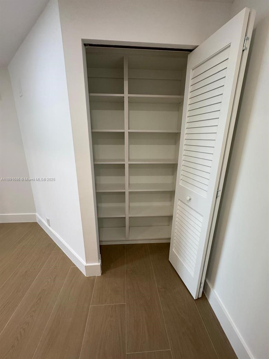 KEY COLONY NO 2 CONDO - Residential Lease