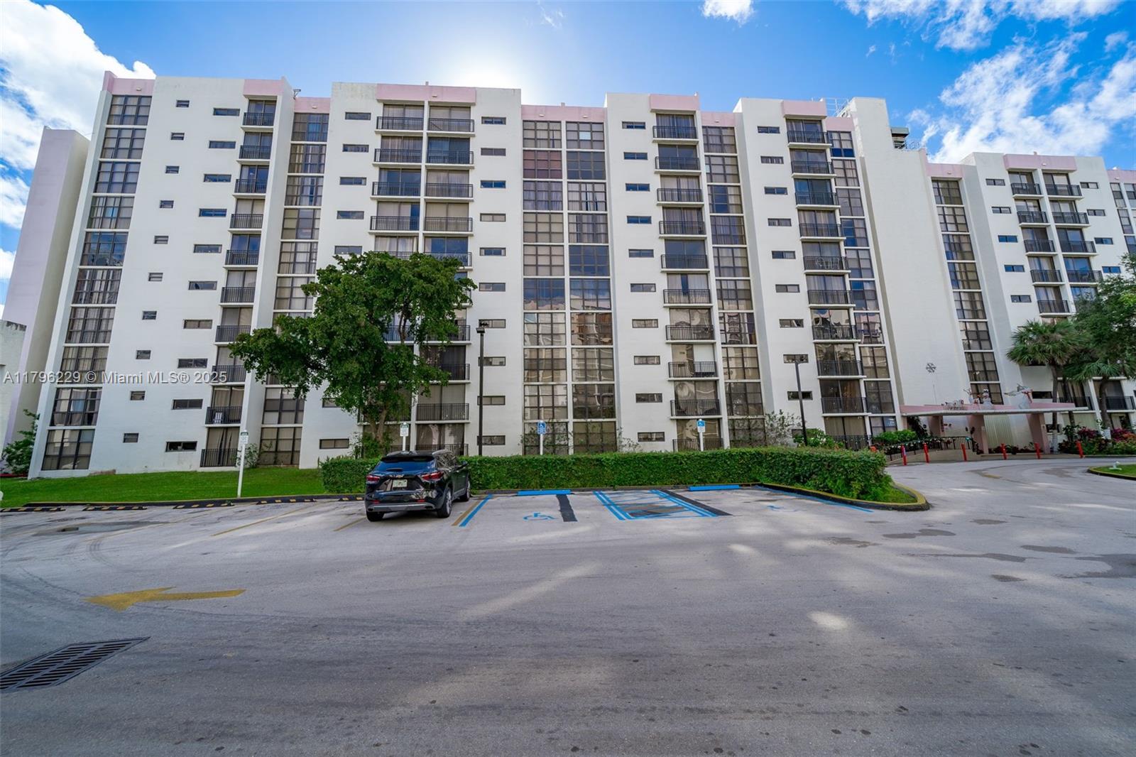 Property for Sale at 16909 N Bay Rd 405, Sunny Isles Beach, Miami-Dade County, Florida - Bedrooms: 1 
Bathrooms: 1  - $225,000