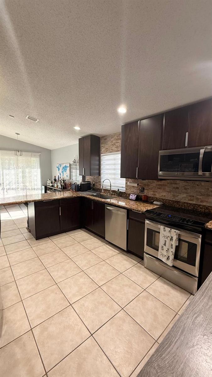 PEMBROKE FALLS PHASE 2 - Residential