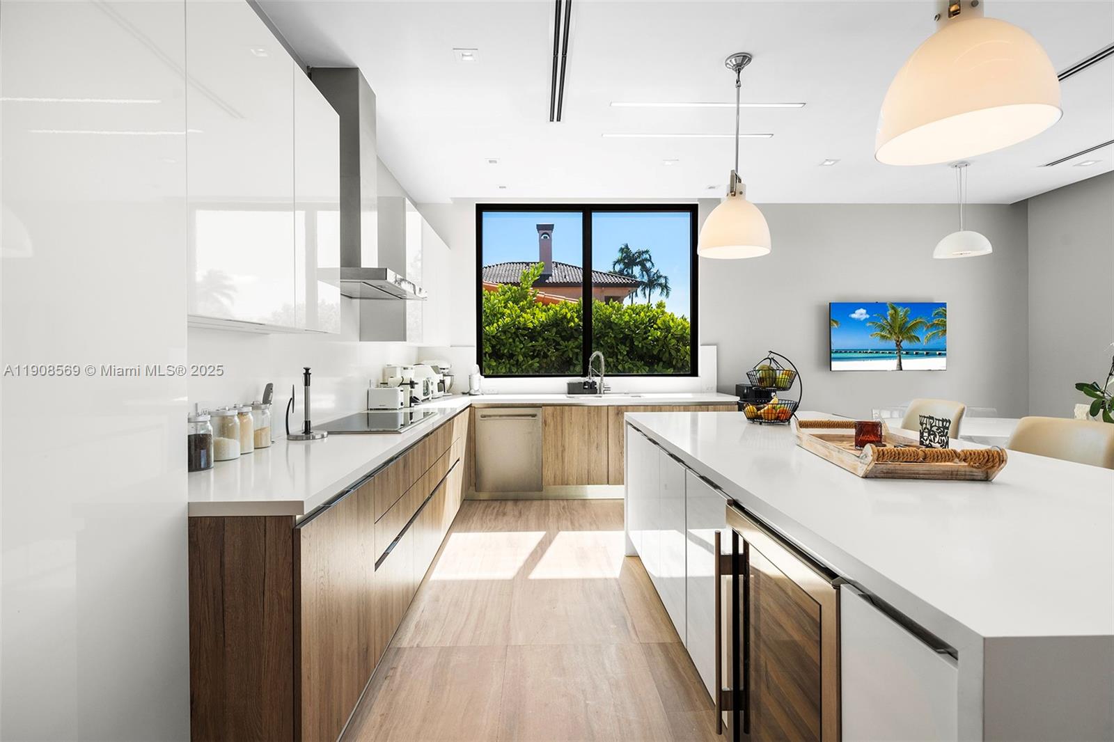 EASTERN SHORES - Residential