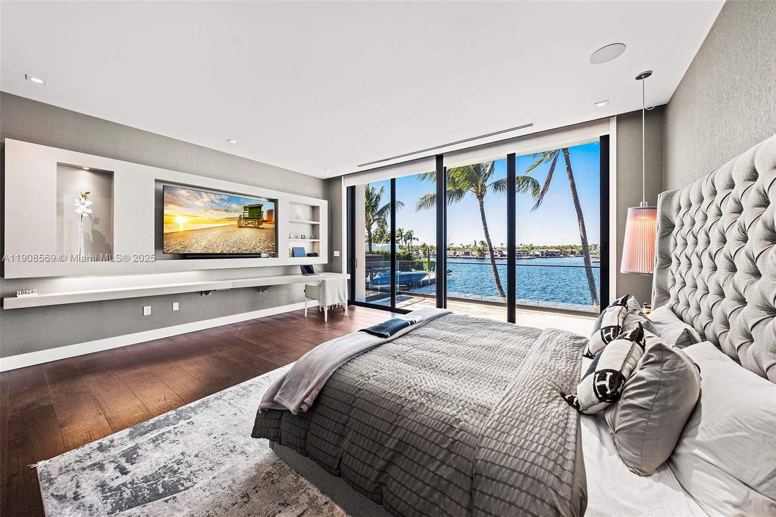 EASTERN SHORES - Residential