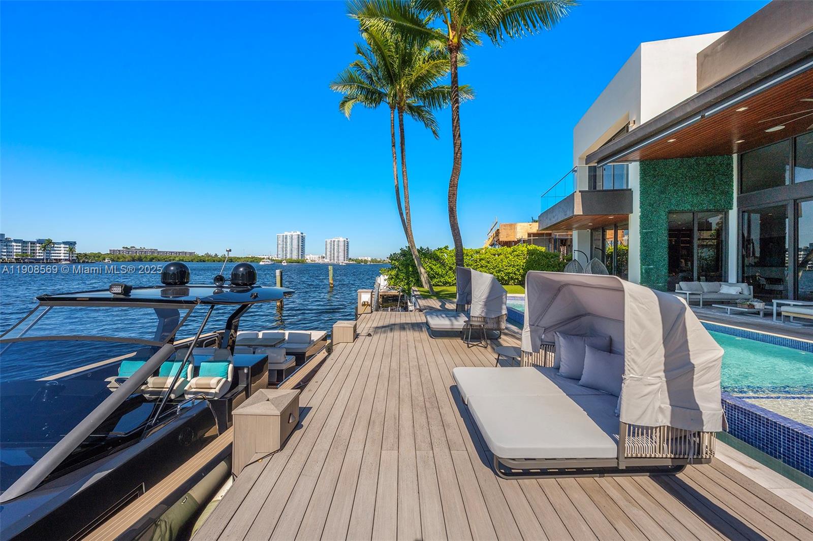 EASTERN SHORES - Residential